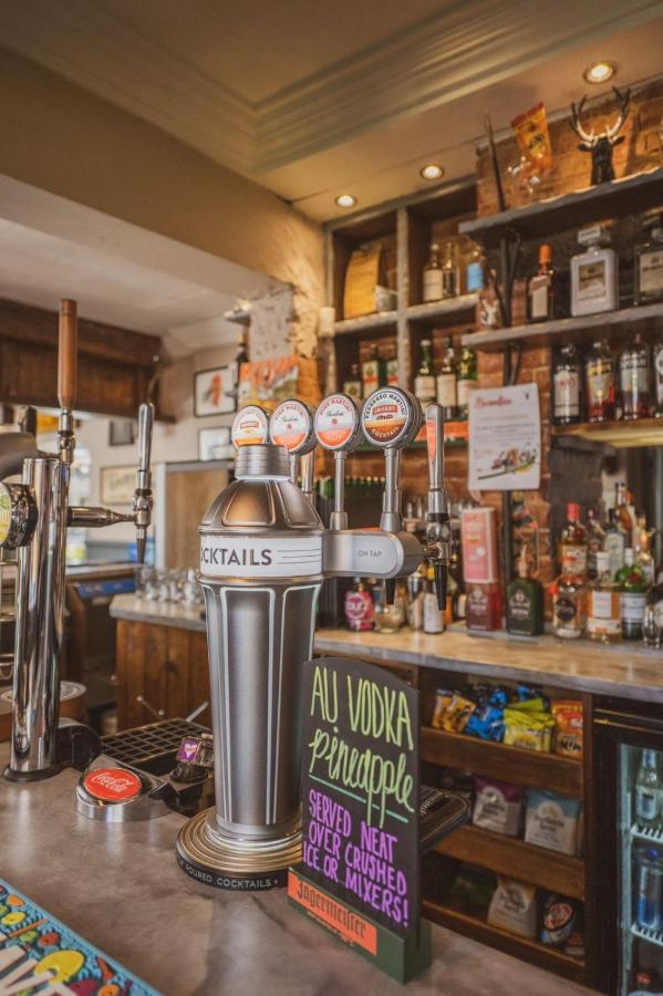 The Stag Hotel And Mailmans Arms Lyndhurst Bagian luar foto